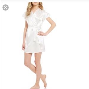Oscar de la Renta bath robe